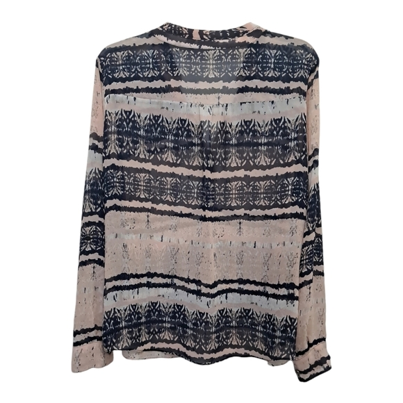 a.n.a Women's blouse Long Sleeves V Neck Size XL Blue and Pink. - Picture 2 of 8